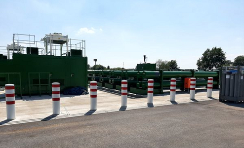 Konstantdruckspeicher und Hydraulikpumpemcontainer für die künftige Wasserstoff-Tankstelle