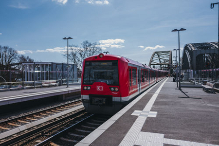 Rote S-Bahn, Baureihe 474 der S-Bahn Hamburg GmbH