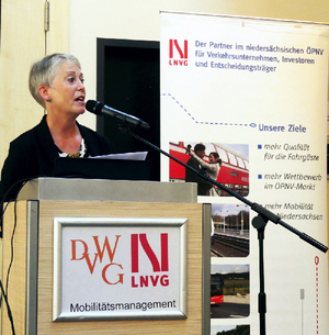 Frau Susanne Haack, Geschäftsführerin der LNVG, bei ihrem Vortrag